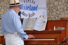 Boger-on-Piano